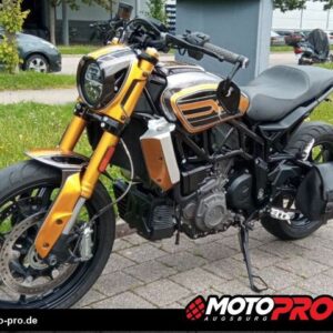 Motocicletă second-hand din Germania, verificată și servisată, disponibilă în diverse stiluri: Naked, Sport, Touring, Cruiser, Super Sport, Adventure / Dual-Sport, Enduro, Chopper, Scooter, Café Racer, Dirt Bike, Motociclete de stradă, Motociclete pentru începători, Motociclete rare, Motociclete Custom, Motociclete reduse în înălțime, Motociclete Vintage / Retro, Motociclete Off-Road, Motociclete de curse (Track Bikes), Motociclete rulate, Motociclete cu șa înaltă (Adventure Bikes)