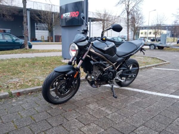 Suzuki SV 650 AUM3 A2