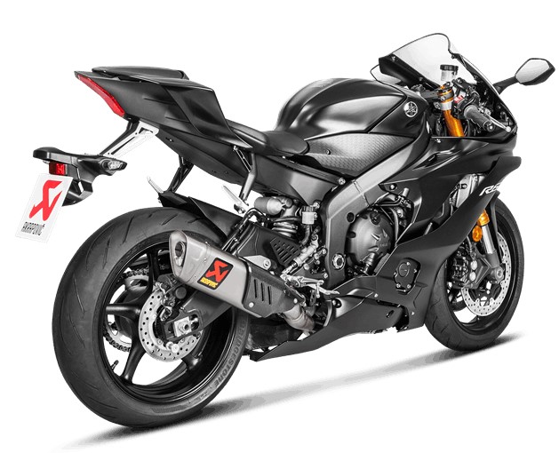 Motocicleta neagra pe fundal alb. Yamaha R6 Akrapovic