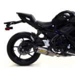 Tobă finală ARROW RACE TECH pentru Kawasaki Z650, Ninja 650 și Versys 650 din Titan