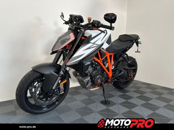 KTM 1290 Super Duke Superduke R