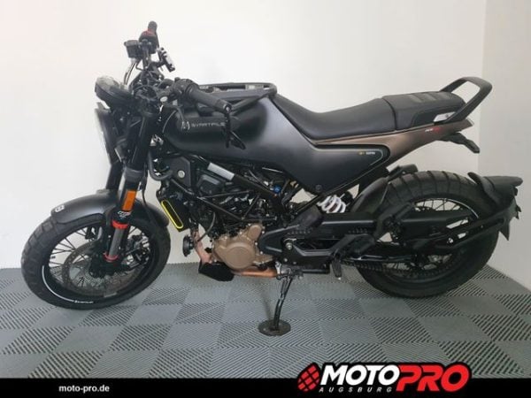 Motocicletă second-hand din Germania, verificată și servisată, disponibilă în diverse stiluri: Naked, Sport, Touring, Cruiser, Super Sport, Adventure / Dual-Sport, Enduro, Chopper, Scooter, Café Racer, Dirt Bike, Motociclete de stradă, Motociclete pentru începători, Motociclete rare, Motociclete Custom, Motociclete reduse în înălțime, Motociclete Vintage / Retro, Motociclete Off-Road, Motociclete de curse (Track Bikes), Motociclete rulate, Motociclete cu șa înaltă (Adventure Bikes)