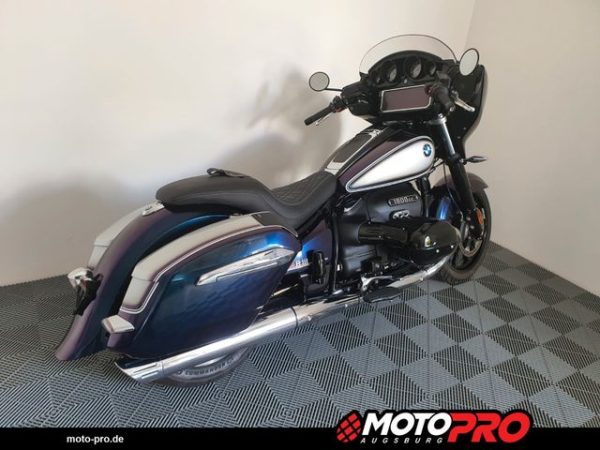 Motocicletă second-hand din Germania, verificată și servisată, disponibilă în diverse stiluri: Naked, Sport, Touring, Cruiser, Super Sport, Adventure / Dual-Sport, Enduro, Chopper, Scooter, Café Racer, Dirt Bike, Motociclete de stradă, Motociclete pentru începători, Motociclete rare, Motociclete Custom, Motociclete reduse în înălțime, Motociclete Vintage / Retro, Motociclete Off-Road, Motociclete de curse (Track Bikes), Motociclete rulate, Motociclete cu șa înaltă (Adventure Bikes)