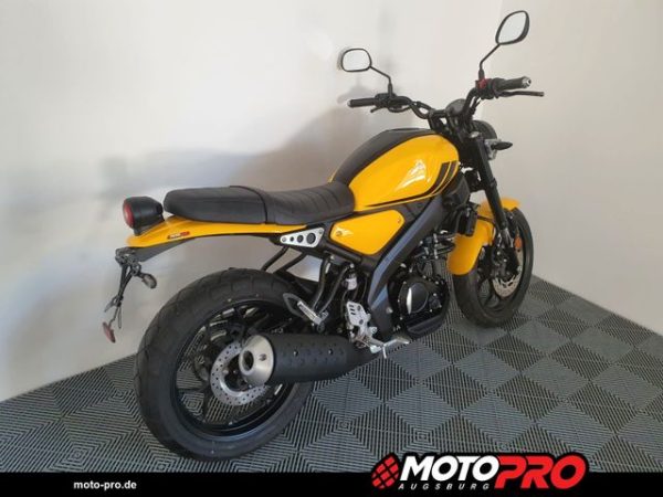 Motocicletă second-hand din Germania, verificată și servisată, disponibilă în diverse stiluri: Naked, Sport, Touring, Cruiser, Super Sport, Adventure / Dual-Sport, Enduro, Chopper, Scooter, Café Racer, Dirt Bike, Motociclete de stradă, Motociclete pentru începători, Motociclete rare, Motociclete Custom, Motociclete reduse în înălțime, Motociclete Vintage / Retro, Motociclete Off-Road, Motociclete de curse (Track Bikes), Motociclete rulate, Motociclete cu șa înaltă (Adventure Bikes)