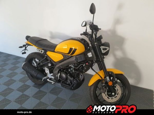 Motocicletă second-hand din Germania, verificată și servisată, disponibilă în diverse stiluri: Naked, Sport, Touring, Cruiser, Super Sport, Adventure / Dual-Sport, Enduro, Chopper, Scooter, Café Racer, Dirt Bike, Motociclete de stradă, Motociclete pentru începători, Motociclete rare, Motociclete Custom, Motociclete reduse în înălțime, Motociclete Vintage / Retro, Motociclete Off-Road, Motociclete de curse (Track Bikes), Motociclete rulate, Motociclete cu șa înaltă (Adventure Bikes)