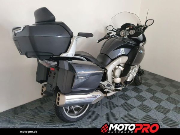 Motocicletă second-hand din Germania, verificată și servisată, disponibilă în diverse stiluri: Naked, Sport, Touring, Cruiser, Super Sport, Adventure / Dual-Sport, Enduro, Chopper, Scooter, Café Racer, Dirt Bike, Motociclete de stradă, Motociclete pentru începători, Motociclete rare, Motociclete Custom, Motociclete reduse în înălțime, Motociclete Vintage / Retro, Motociclete Off-Road, Motociclete de curse (Track Bikes), Motociclete rulate, Motociclete cu șa înaltă (Adventure Bikes)